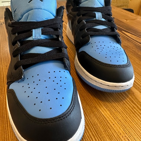 Jordan 1 Low - Picture 9 of 9